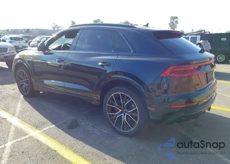 2021 Audi Q8 Premium Plus 55 Tfsi Quattro Tiptronic z USA, uszkodzony, nr VIN WA1EVAF15MD042413